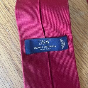 Brooks Brothers 346 Red Silk Tie